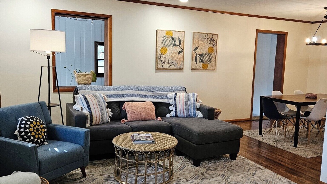 Photo of Livingroom in Jackson