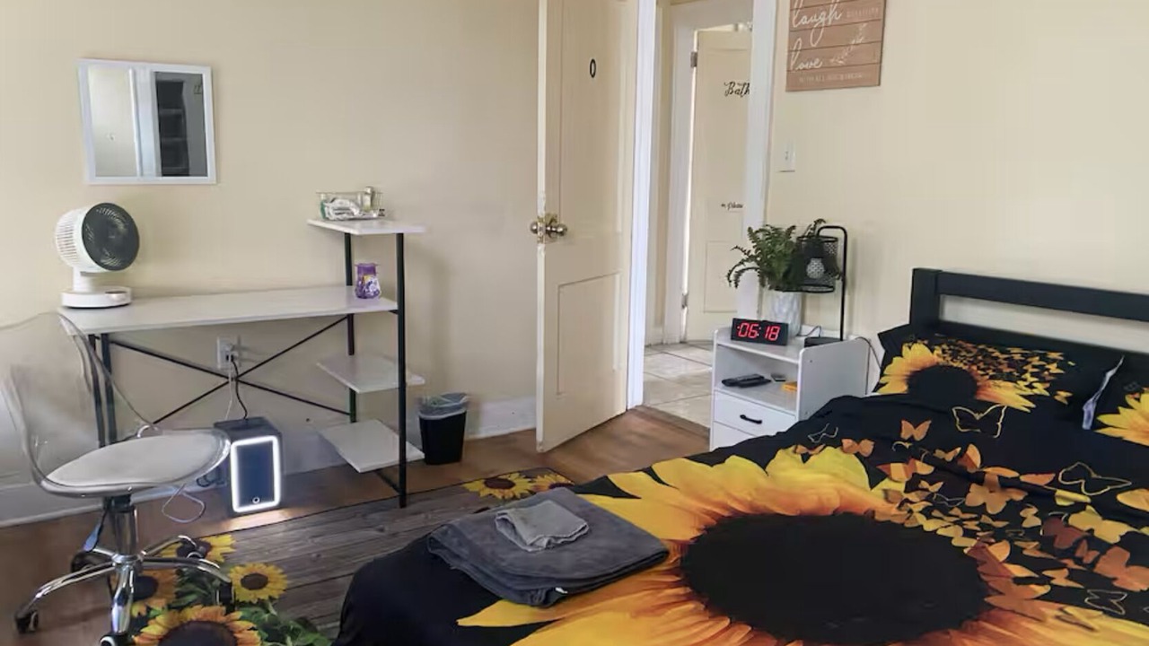 Photo of Bedroom in Weequahic