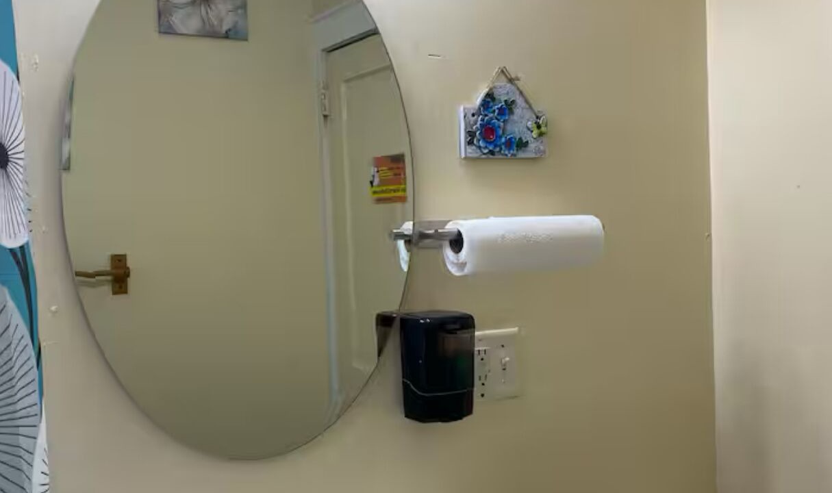 Photo of Bathroom in Weequahic