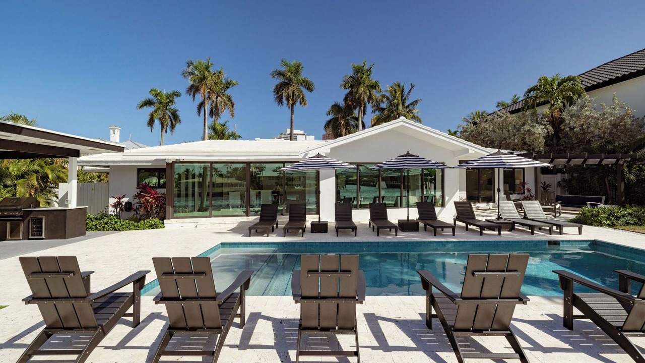 Photo of Outdoor in Dolphin Isles