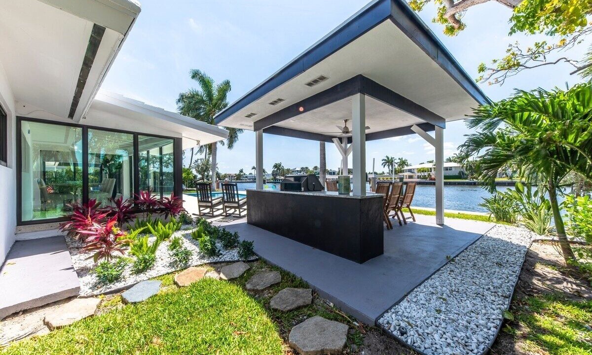 Photo of Outdoor in Dolphin Isles