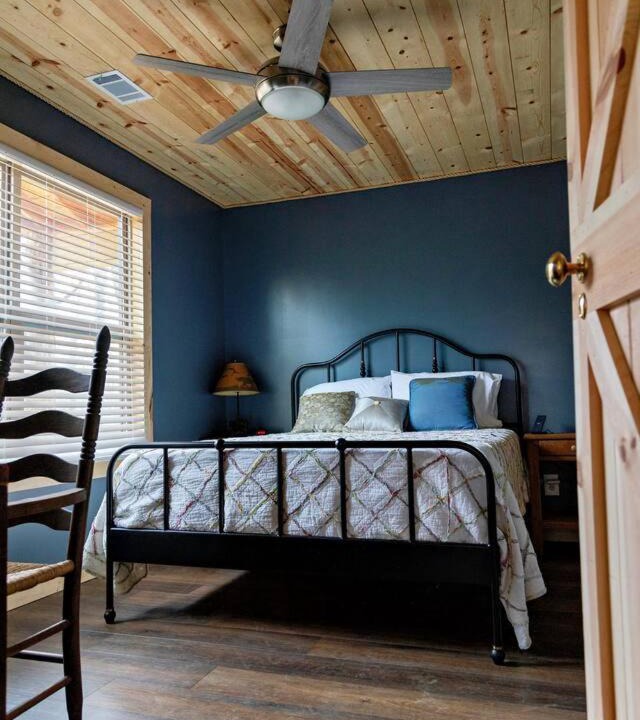Photo of Bedroom in Mammoth Spring