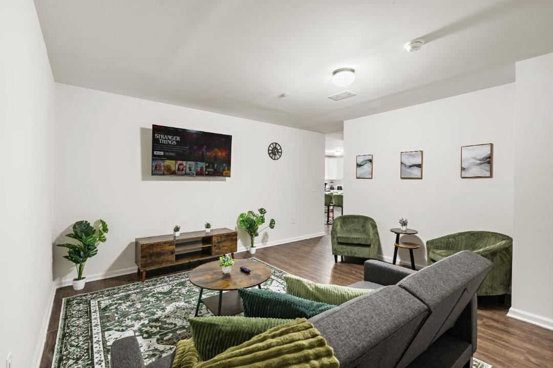 Photo of Livingroom in Newark