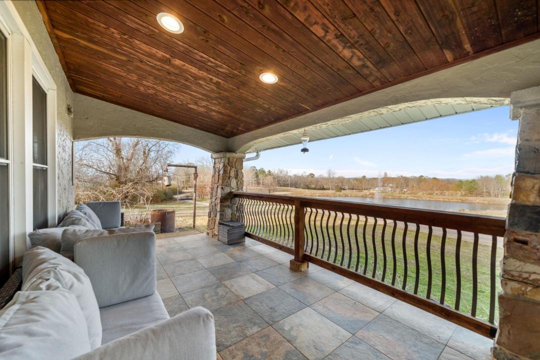 Photo of Patio Balcony in Lake Hamilton