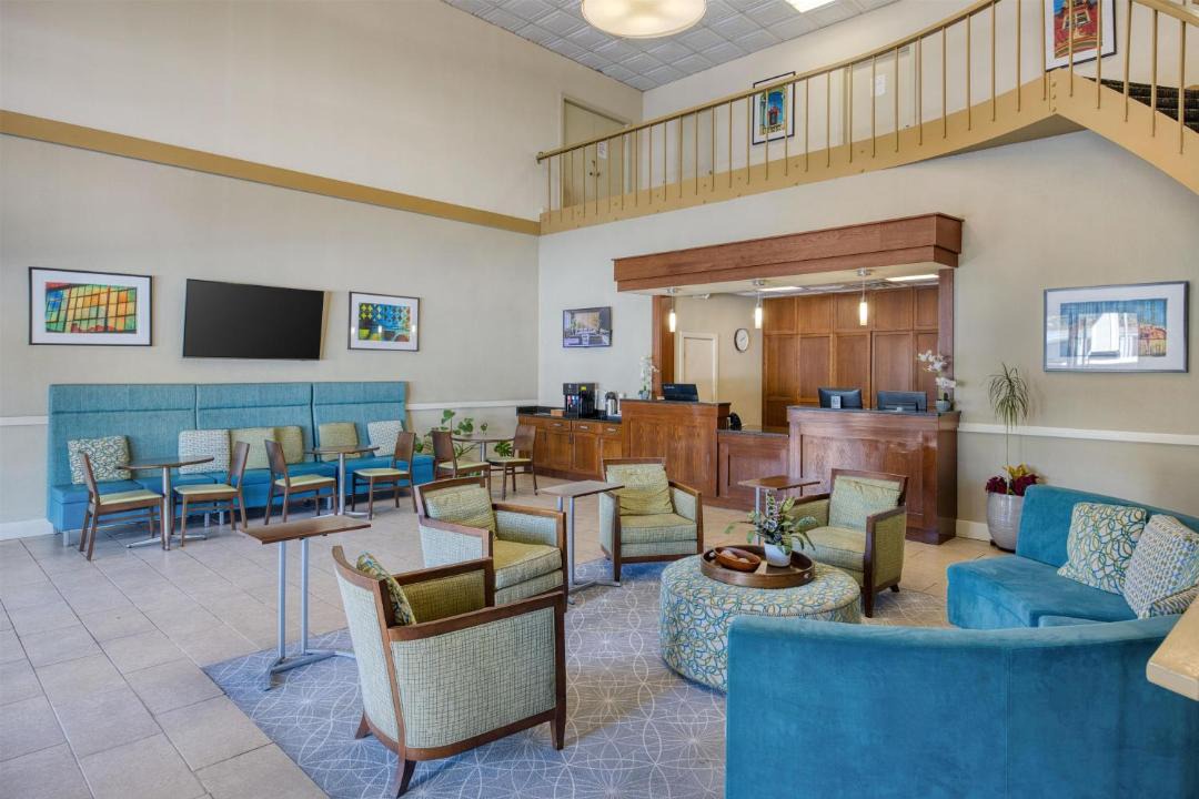 Photo of Livingroom in Hendersonville