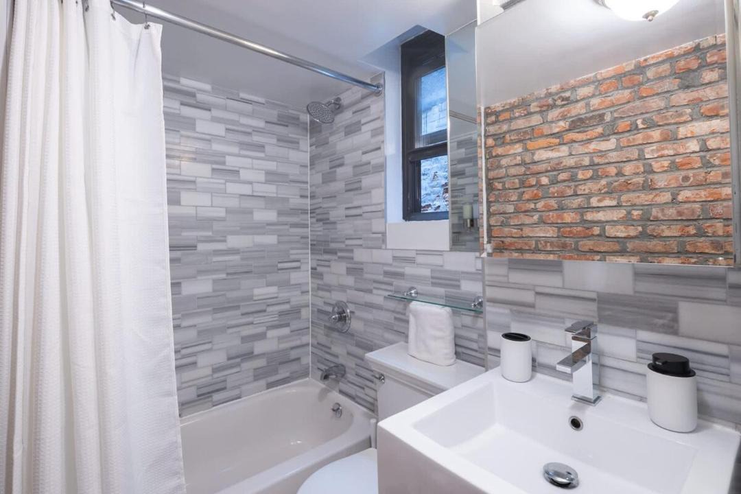 Photo of Bathroom in Kips Bay
