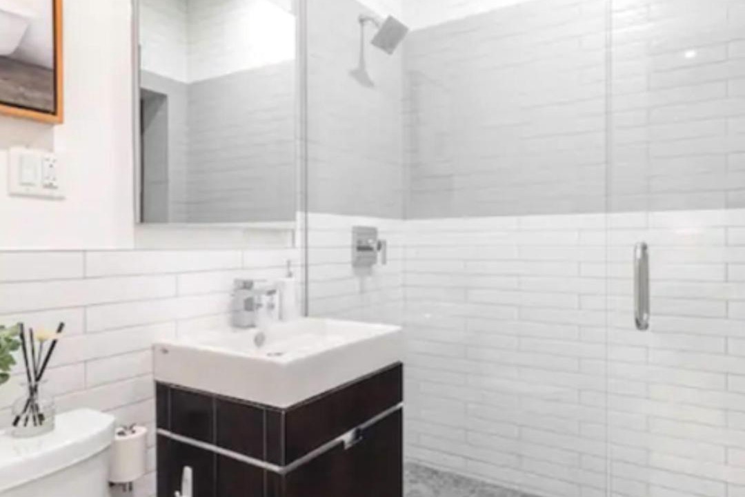Photo of Bathroom in Uptown