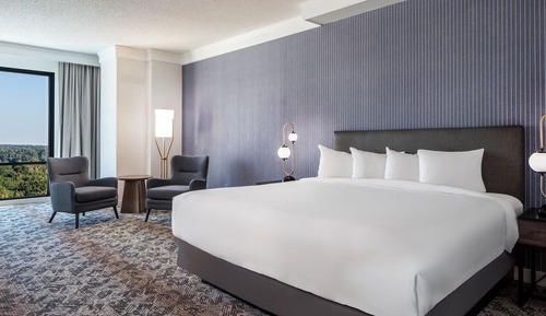 Luxury Room, 1 King Bed, Smoking (Newly Renovated)