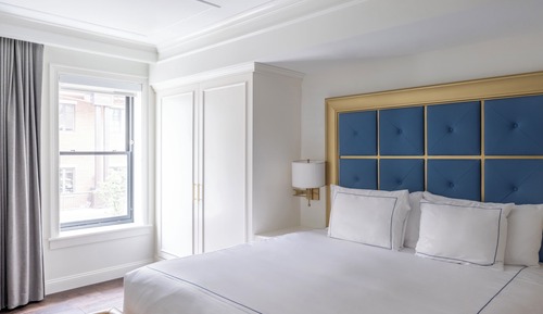 Room (The Spinaway)