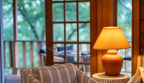 Exclusive Cabin