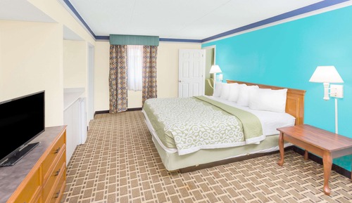 Suite, 1 King Bed, Non Smoking (One-Bedroom)