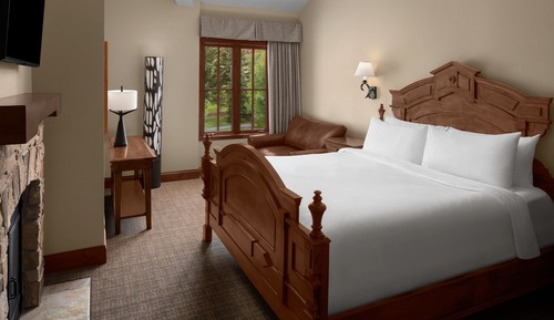Suite, 2 Bedrooms, Balcony, Golf View