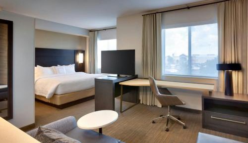 Studio Suite with King Bed and Sofa Bed