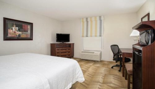 King Room - Non-Smoking