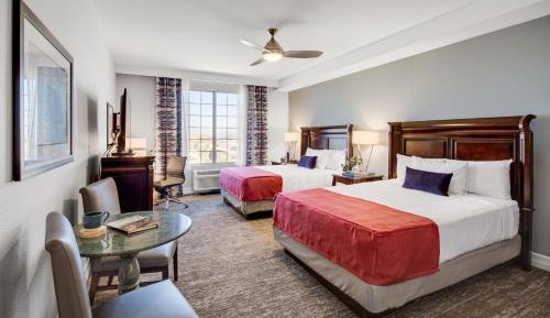 Deluxe Queen Room with Two Queen Beds