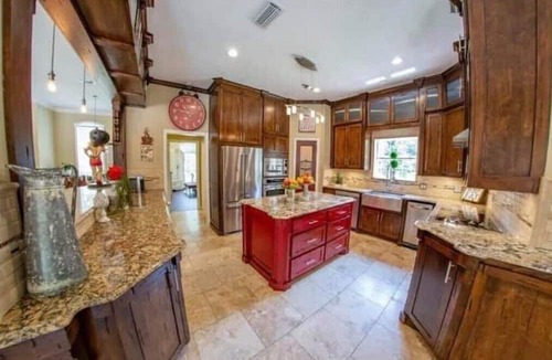 Brookston House | Beautiful Resort Home Central to Casino and Paris!