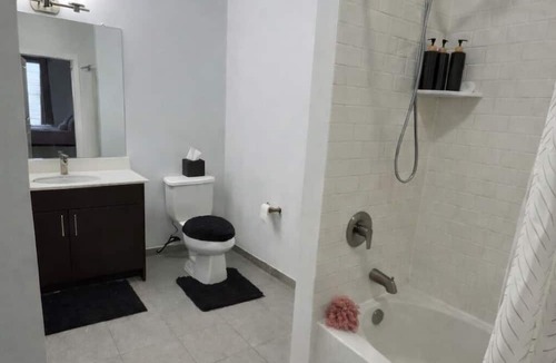 East Rutherford Apartment | MAJOR INTERNATIONAL SPORTING EVENT walking distance apartment