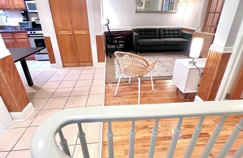 Historic Downtown Apartment | Beautiful large apartment, fast commute to NYC, Laundry, Parks!