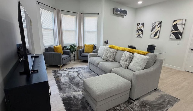 Modern luxury 2-bedroom apartment in Jersey City